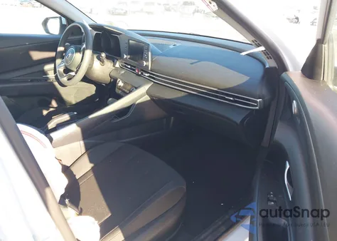 2022 Hyundai Elantra Sel from USA, damaged, VIN 5NPLM4AGXNH066067